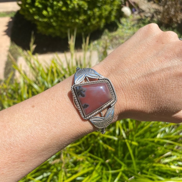 Jewelry - Vintage Navajo Sterling and Agate Cuff Bracelet
